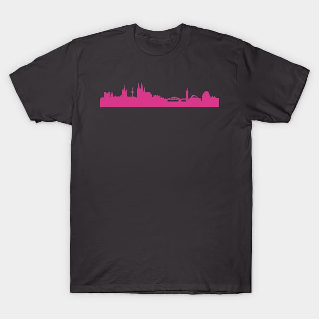 Cologne skyline pink T-Shirt by 44spaces